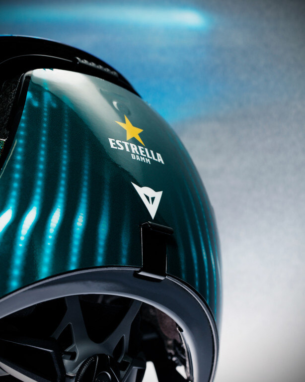 Nucleo helmet for sailing